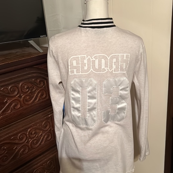 Super rare find, Adidas mock turtle beck, side slits, long sleeve. Size Large. - Picture 2 of 7